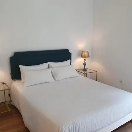 Domaine Le Coteau De Mengaud Bed & Breakfast